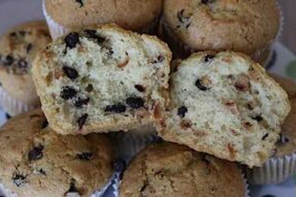 KORPICE SA BOBIČASTIM VOĆEM PO RECEPTU IZ SNOVA! Oborićete decu sa nogu (RECEPT)