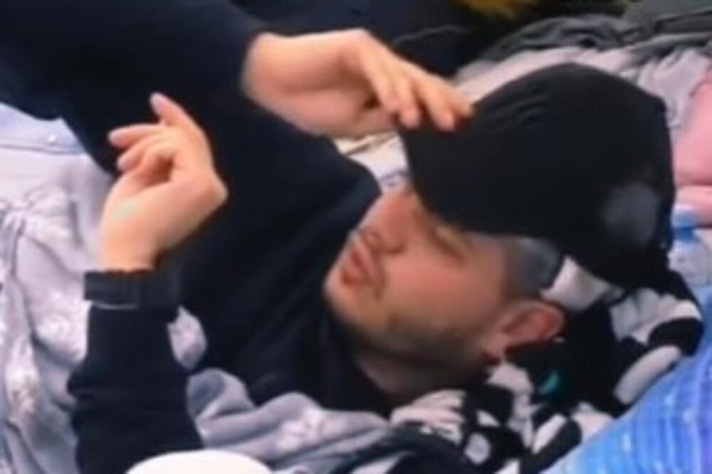 DEJAN DRAGOJEVIĆ VADI STAKLO IZ GLAVE: Sve se desilo DANAS, POTRESAN prizor iz Zadruge!