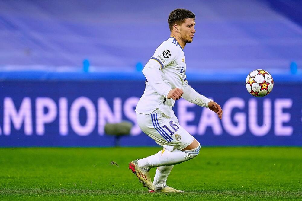 PRAVO NIOTKUDA! Joviću stigla ponuda koja se NE ODBIJA!