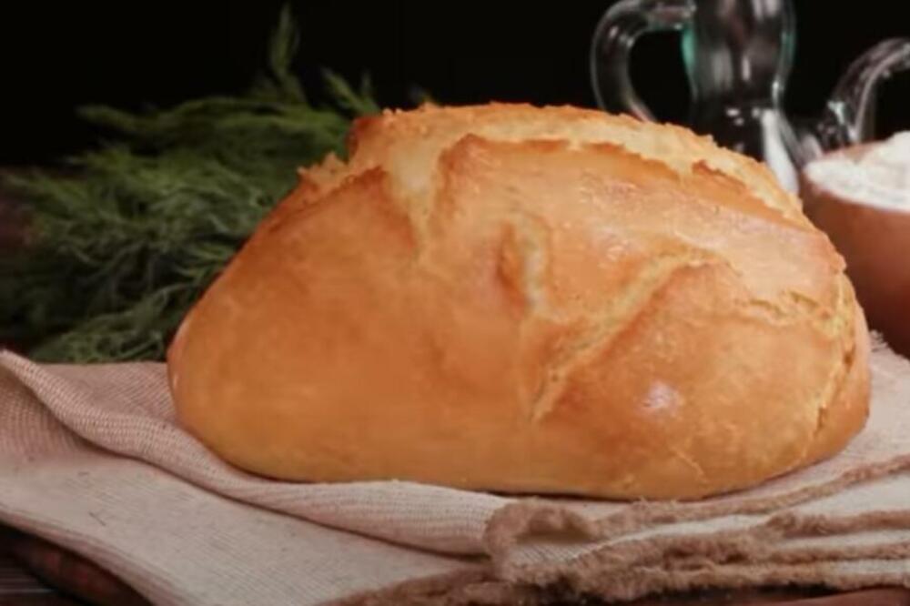 NA OVA 3 MESTA NIKAKO NEMOJTE DA ČUVATE HLEB: Niste ni SVESNI ZBOG ČEGA SE BRZO KVARI