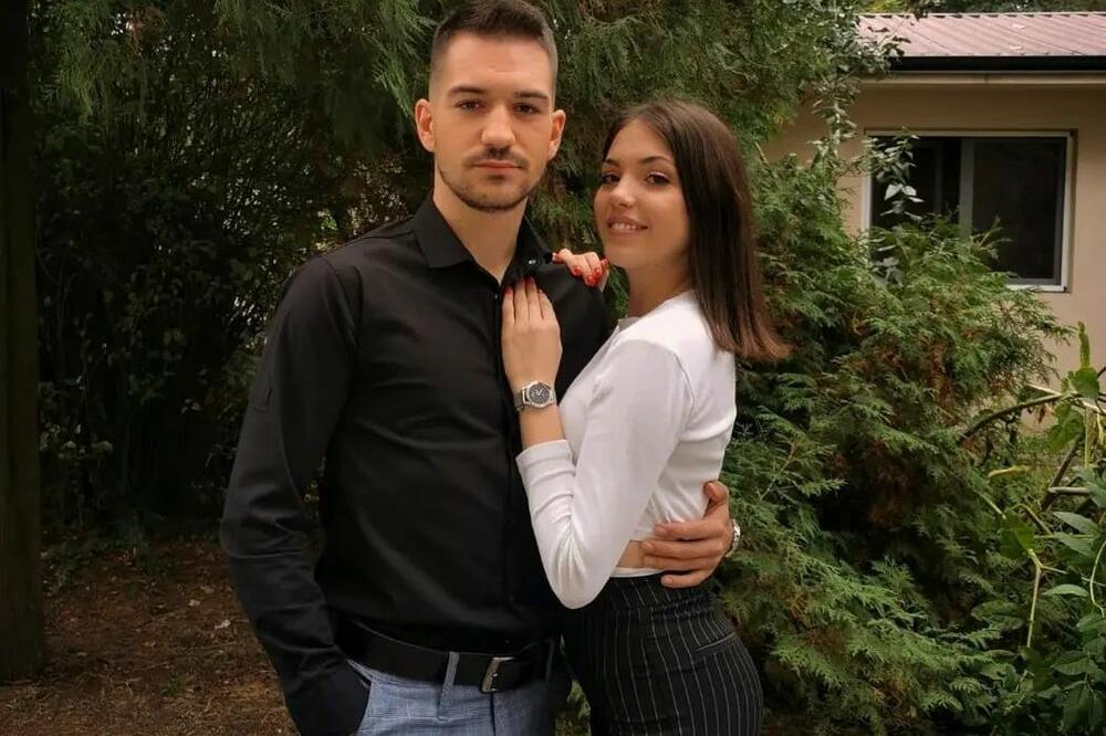 DEVOJKA ŽELI PRSTEN! Cecin miljenik otkrio da li će zaprositi devojku na sceni "Zvezda Granda"!