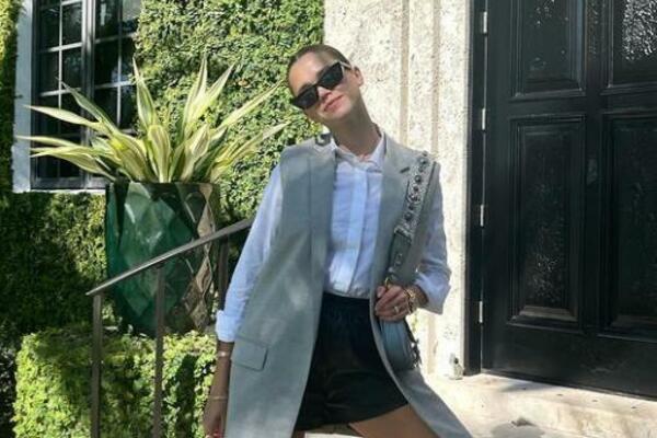 MANEKENKU NAPALI JER SE UDAJE ZA 18 GODINA STARIJEG: Oglasila se i svima zapušila usta! (VIDEO)