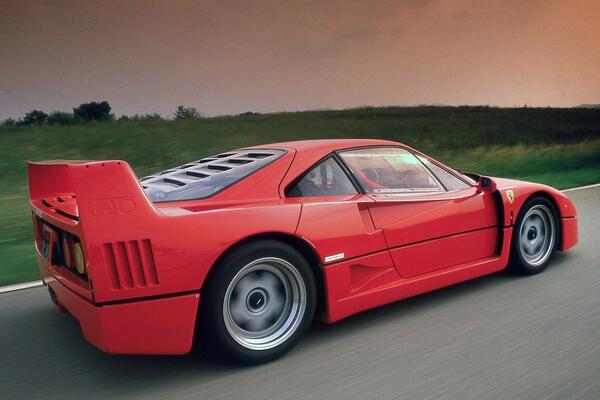 DECA OD 10 GODINA MOGU DA SEDNU ZA VOLAN FERARIJA? U ovoj državi pokrenut program vožnje SUPERAUTOMOBILA za mlade!