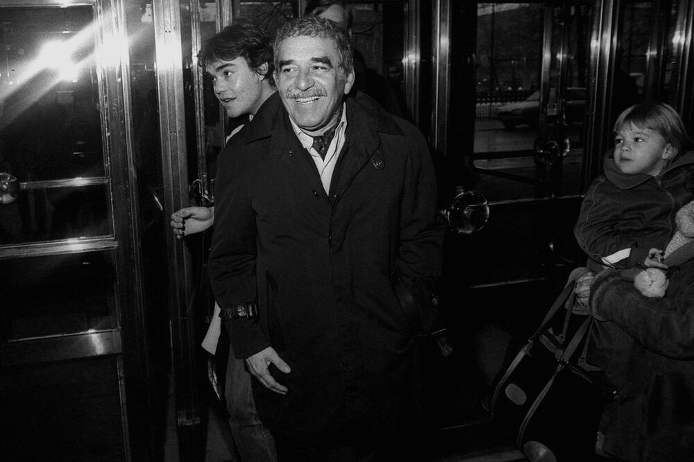 OTKRIVENA TAJNA! Kolumbijski PISAC imao vanbračno DETE, bilo je skriveno iz POŠTOVANJA prema njegovoj SUPRUZI