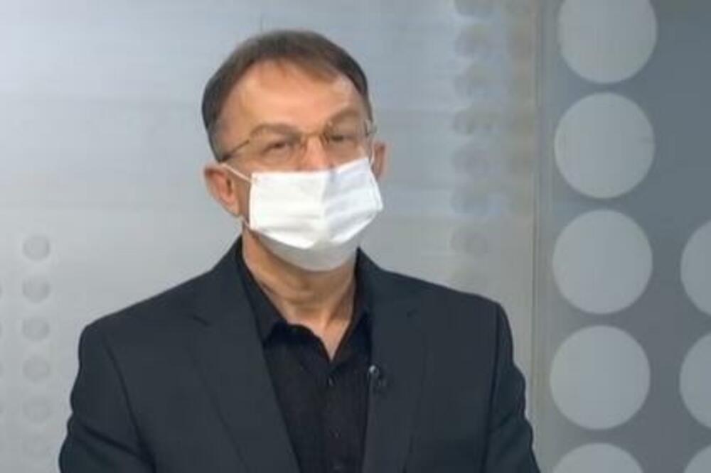 DOKTOR VUKOMANOVIĆ O POVRATKU DECE U ŠKOLE: Da li roditelji treba da budu zabrinuti zbog OMIKRONA?