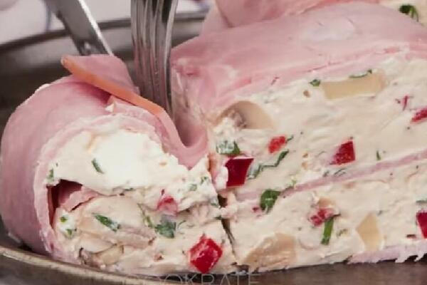 SLANA TORTA SA ŠUNKOM ZA SVETOG JOVANA: Predjelo kojem NIKO NEĆE ODOLETI (RECEPT)