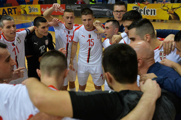 VIŠE SREĆE NEGO PAMETI! "Orlovim" Ukrajinci i ovako SLOMILI KRILA, a OVOM PROMAŠAJU SE ČUDI PLANETA! (VIDEO)