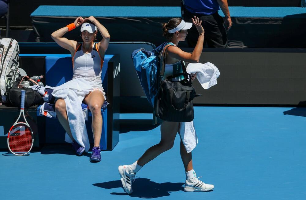 Alize Korne, Garbinje Mugurusa