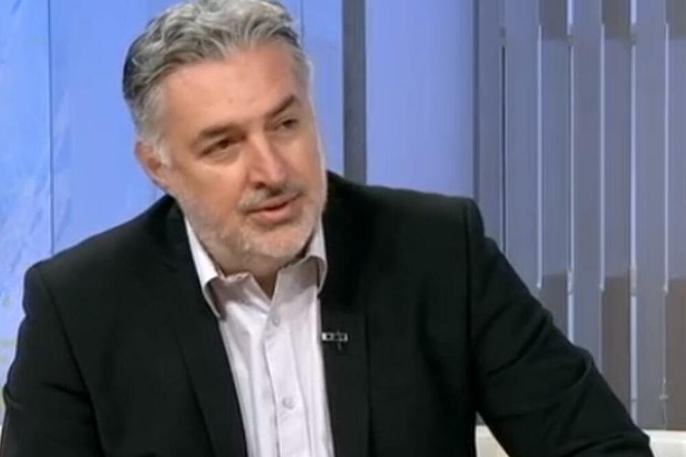 PREDVIĐANJA DOKTORA RADANA: Za dva meseca se očekuje 70 odsto ZARAŽENIH, važno je da NOSIMO MASKE