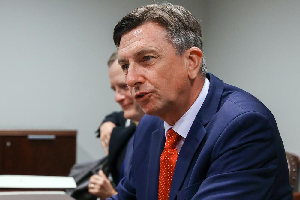 Pahor raspisao opšte izbore u Sloveniji za 24. april