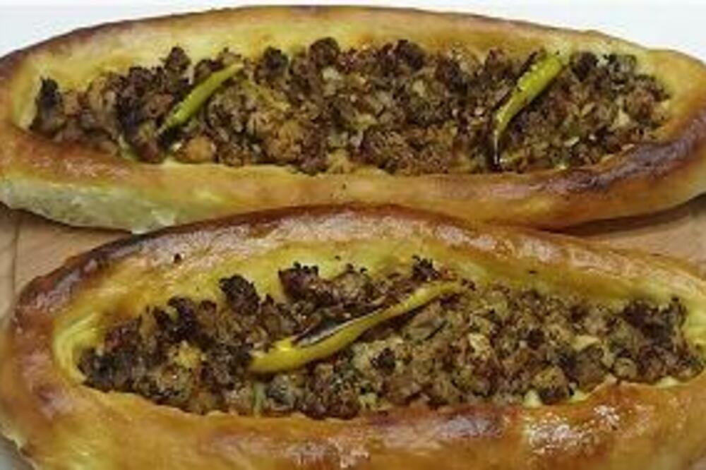 MAKEDONSKA PASTRMAJLIJA BOLJA OD NAŠE PITE: Svi se utrkuju za ovaj RECEPT! (VIDEO)