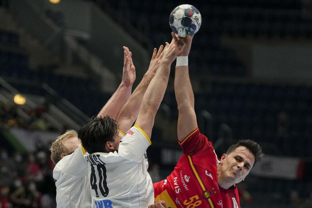 NEMCI NISU MOGLI DA SE DOSTOJNO SUPROSTAVE ŠPANIJI: Žerar ponovo spustio zavesu na svoj gol, Francuzi ubedljivi!