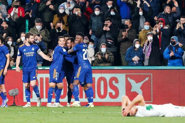 REAL JE LAGANO MOGAO DA ISPADNE IZ KUPA KRALJA: Madriđani tek posle produžetka eliminisali Elče, Jović počeo meč!