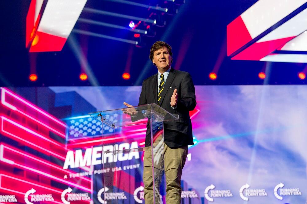 "MI VODIMO RAT, A DRUGI GINU" Doskorašnji član Trampovog MAGA pokreta opljuvao po Americi: "DIPLOMATIJA SAD JE LAŽ"