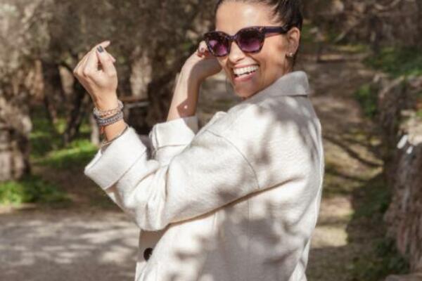 NATAŠA VUKOJE IMA SESTRU BLIZNAKINJU KOJA NIJE NI NALIK NJOJ: Za nju je retko ko znao, PRVI PUT JE VIDIMO! (FOTO)