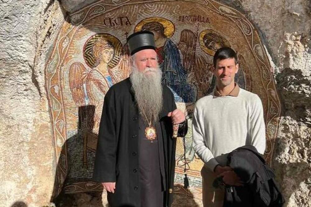 CRNOGORSKI POLITIČAR POZIVA NA PROGON ĐOKOVIĆA: Došao je da podstakne nove proteste! (FOTO)