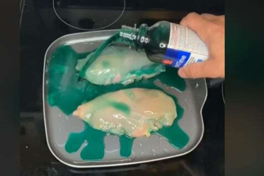 MLADI IMAJU NOVI BIZARAN TREND, LEKARI U ŠOKU: Kuvaju piletinu u SIRUPU ZA KAŠALJ! (VIDEO)