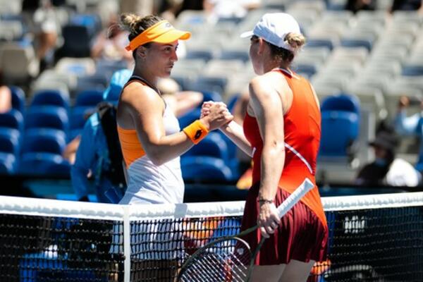 KRAJ ZA CRNOGORKU: Preporođena Halep je bila prejaka za Danku Kovinić!