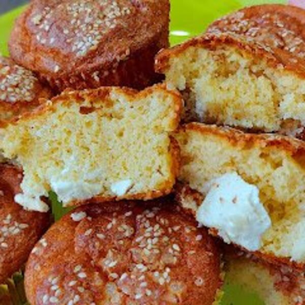 Sočne, ukusne i spremaju se očas posla: Projice sa sirom ćete spremati i za doručak i za večeru koliko su dobre