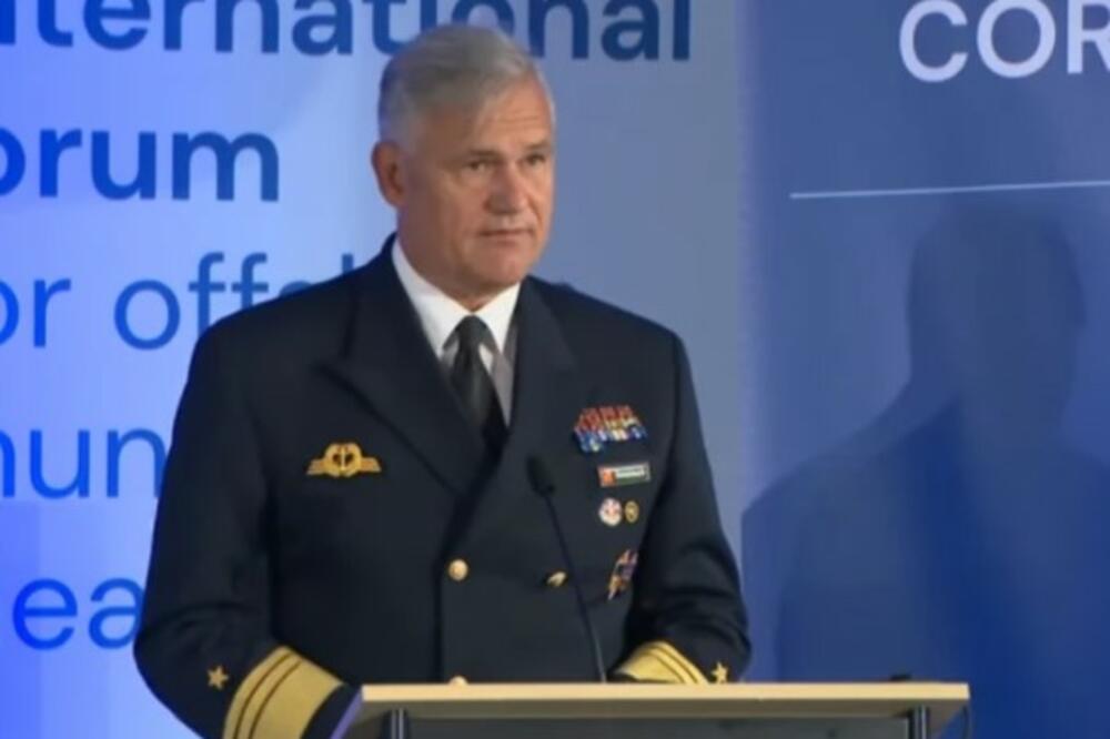 KOMANDANT NEMAČKE MORNARICE PODNEO OSTAVKU!