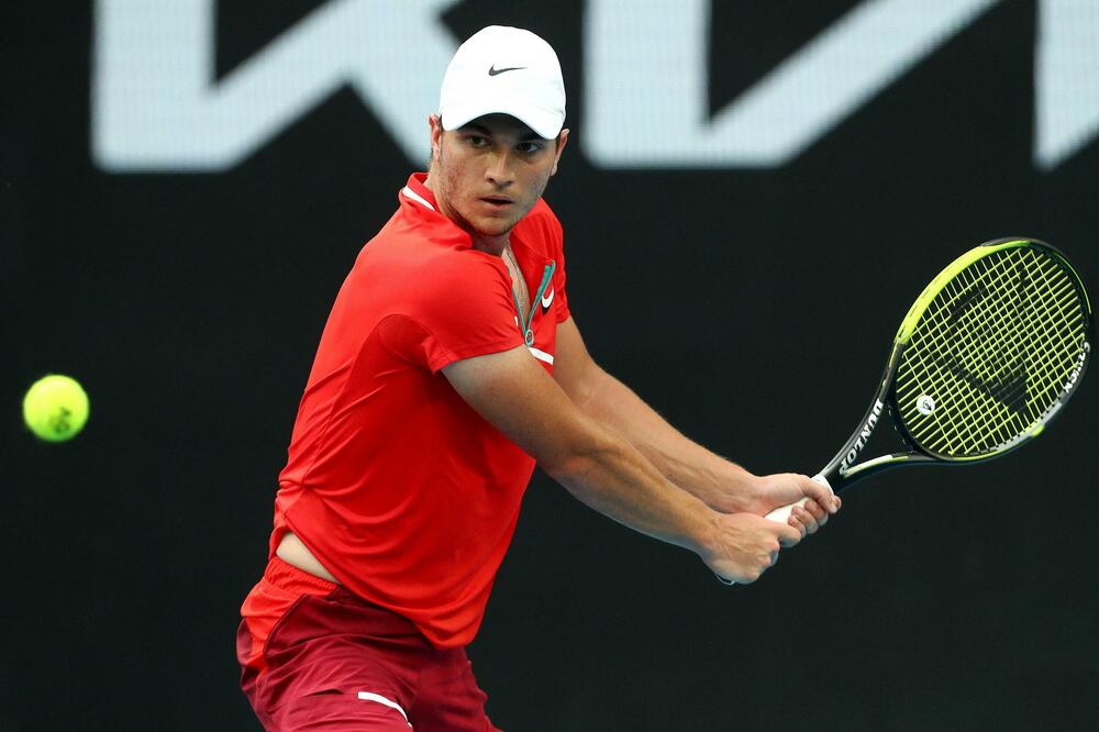 UDARIĆE SRBIN NA SRBINA! Kecmanović u četvrtfinalu u Buenos Ajresu!