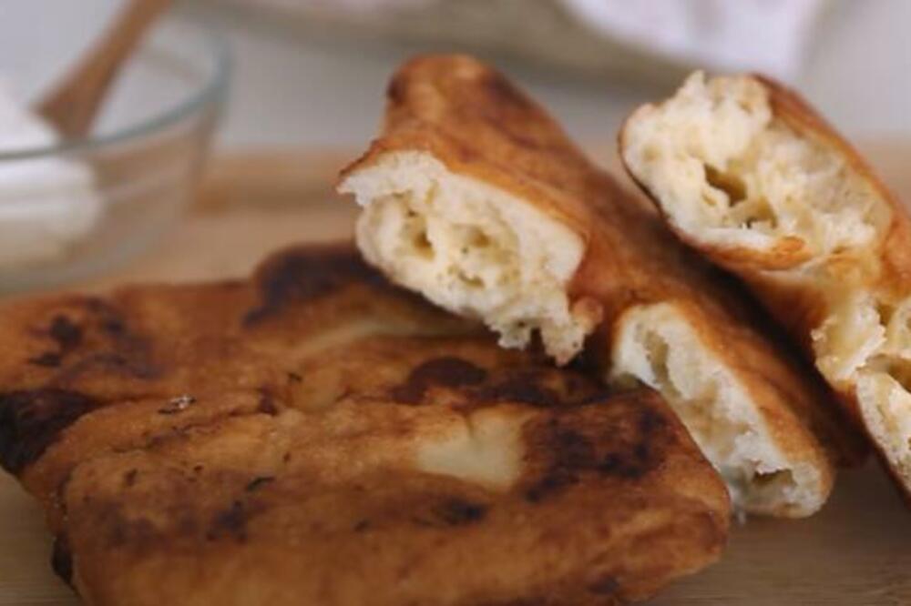 PLAŠINTE ILI VLAŠKE PALAČINKE: Tradicionalna POSLASTICA iz istočne Srbije koju morate PROBATI!