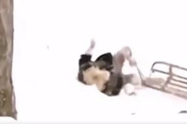 NAŠA POZNATA GLUMICA SE IZLOMILA U PROGRAMU UŽIVO: Pink hteo da snimi LEP PRIZOR, a onda je ona NAJUŽASNIJE PALA