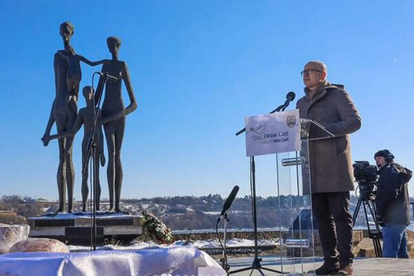 VUČEVIĆ: Novosadska racija je opomena za čovečanstvo, da fašističko zlo više nigde i nikada ne sme da se ponovi