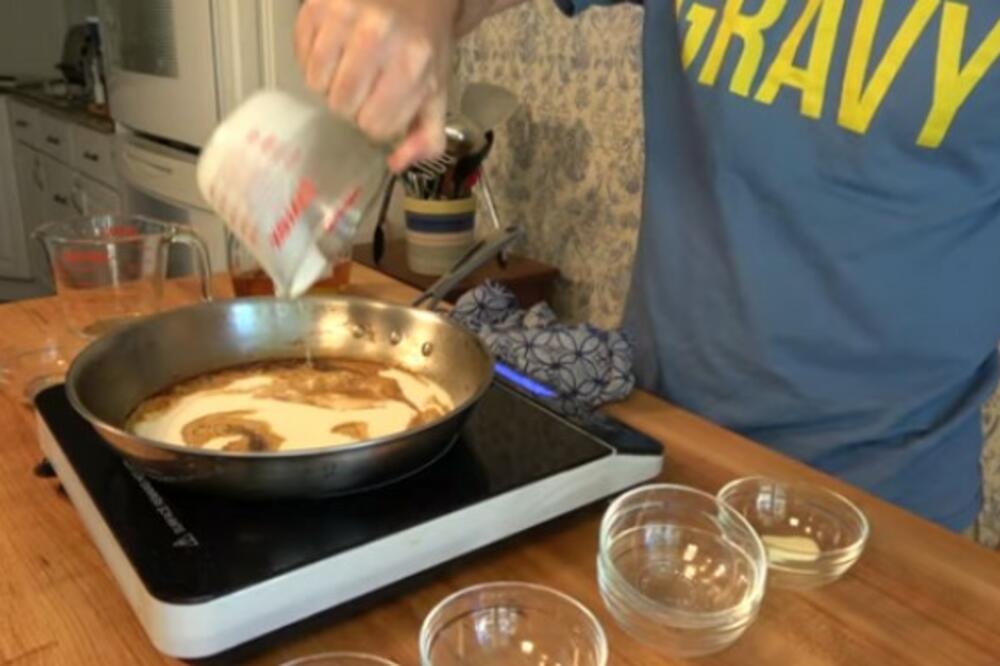 UMESTO VODE DODAJTE OVAJ SASTOJAK U ZAPRŠKU I NEĆETE ZAŽALITI: Otkrivena TAJNA kako da JELA BUDU KREMASTIJA