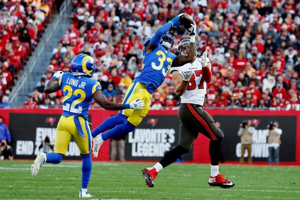 VLASNIK DENVERA I ARSENALA DOBIO DUEL SA GAZDOM JUNAJTEDA: Brejdi umalo opet spasao Tampu, Čifsi posle produžetka!