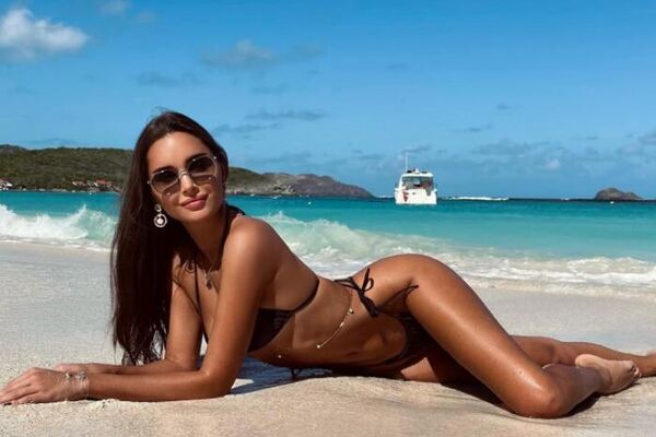 OD NJENE GUZE ZASTAJE DAH! SKINULA SE OLIMPIJSKA ŠAMPIONKA I POKAZALA HOT TELO: Vrela vrela vrela! (FOTO 18+)