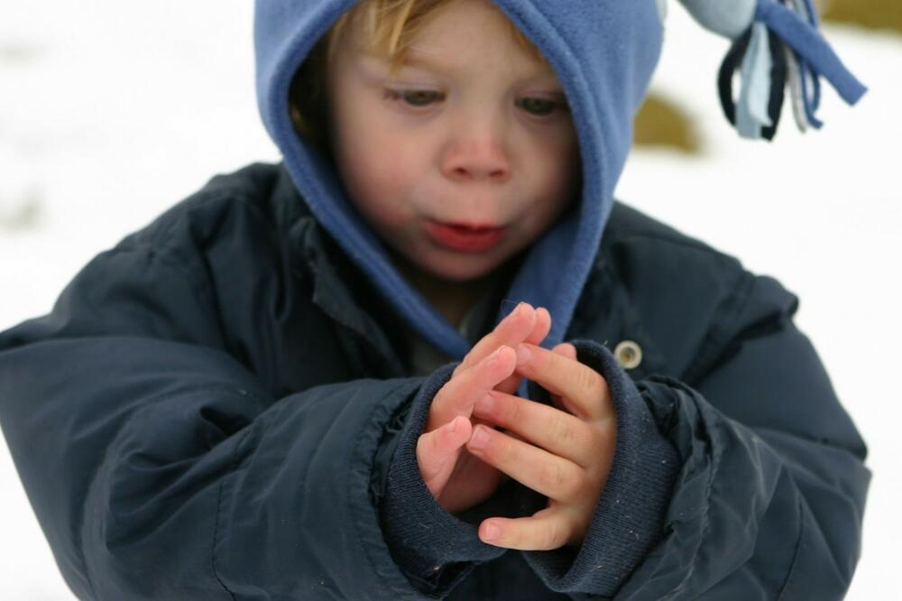 NAJLEPŠA IMENA ZA DECU KOJA SU ROĐENA TOKOM ZIME: Veruje se da ČUVAJU ZDRAVLJE, značenja su PREJAKA