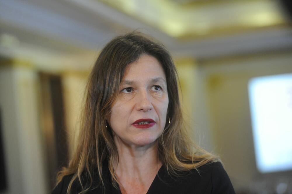 MILENA MARKOVIĆ JE DOBILA NIN-OVU NAGRADU, NJENI STIHOVI SU ODUŠEVILI SRBIJU: Malo ko zna da joj je i BRAT POZNAT