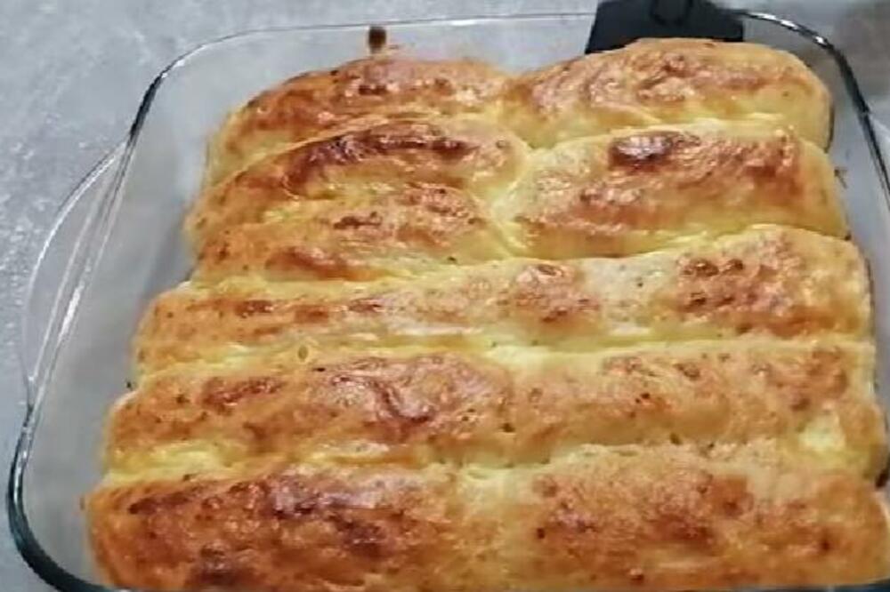 SELJAČKA PITA VRHUNSKOG UKUSA: Starinsko testo PUNJENO SIROM, zaboravite na ULJE i dodajte OVO kao naše BAKE!