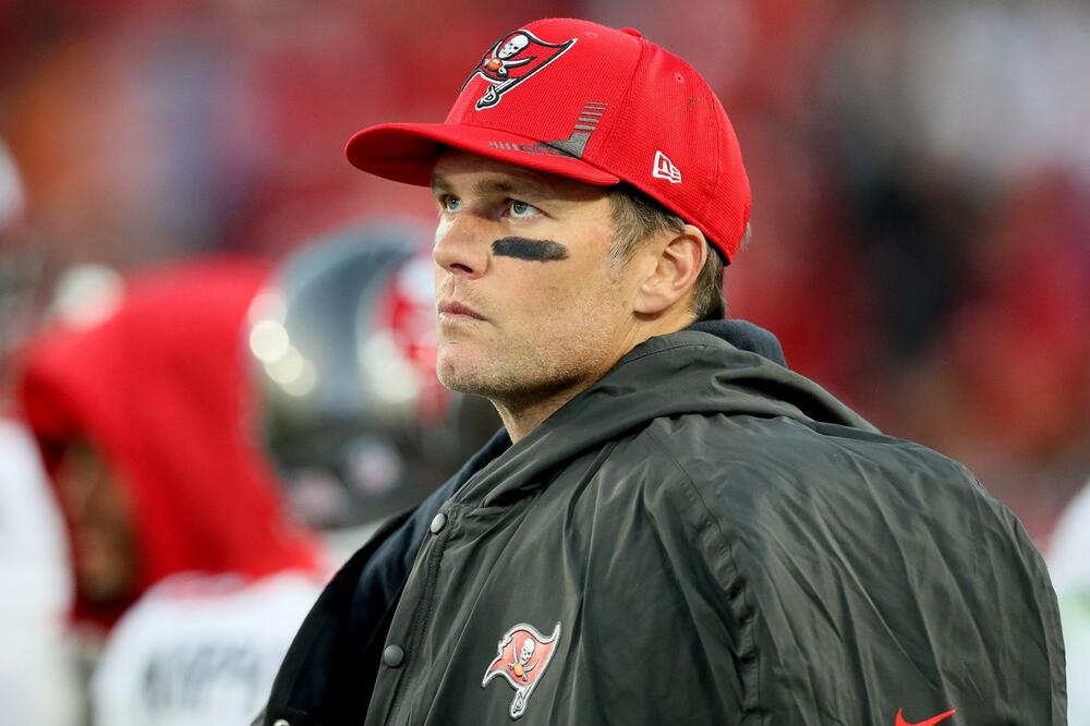 SVI ZABRINUTI ZBOG TOMA BREJDIJA: Šta se dešava sa legendom? "Izgleda kao plastična verzija sebe!" (FOTO)