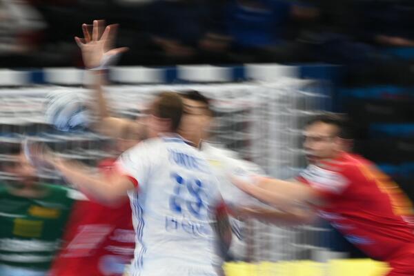 SILNI FRANCUZI! AKO HOĆE DIREKTNO NA SP - CRNOGORCI NAKON PORAZA MORAJU DA PRIMENE RECEPT HRVATA! POBEDITI ISLAND!