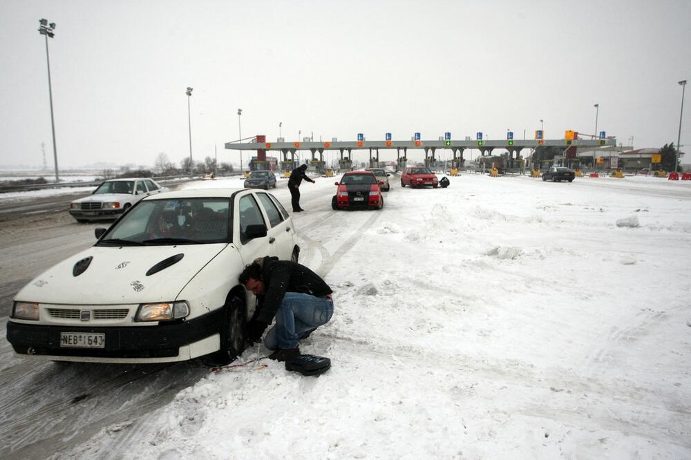 JEDNU STVAR NE SMETE RADITI AKO VAM ZALEDI RUČNA: Nastaće još veći problem