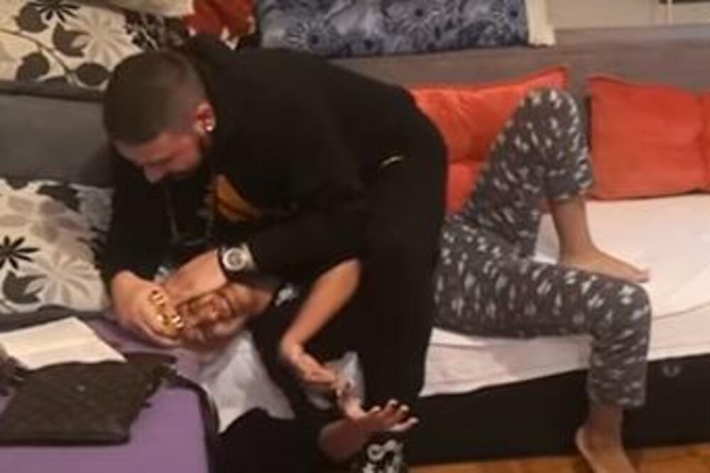 NENAD KOJI PRIČA DA MU SE KRST POJAVLJUJE NA ČELU TVRDI DA UME DA IZVODI EGZORCIZAM: Sve snima i objavljuje (VIDEO)