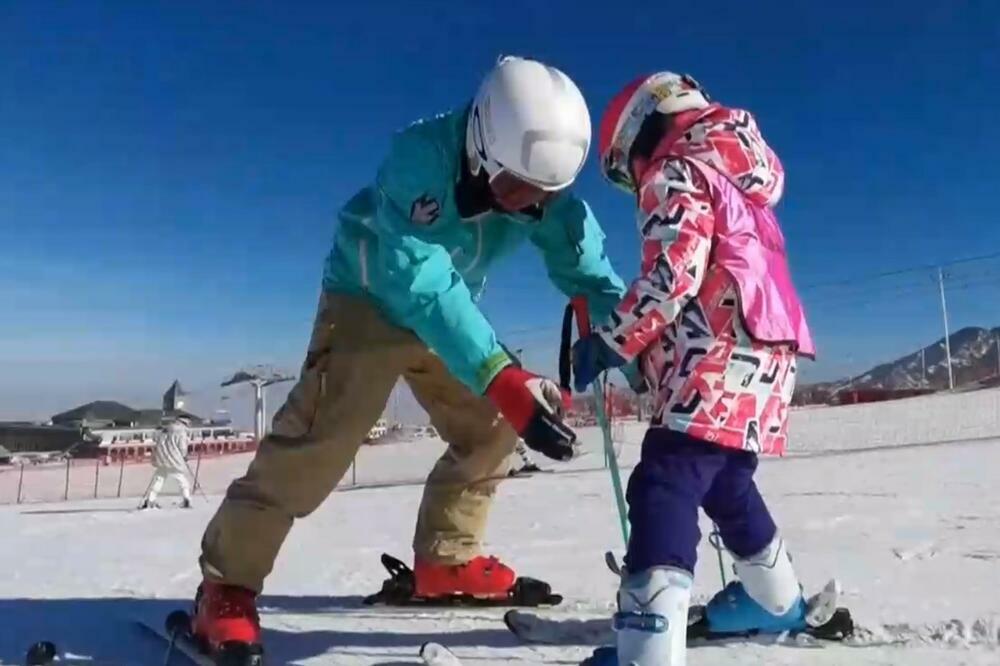 San mladog trenera skijanja iz Sinđijanga! Postao sudija na Olimpijadi (VIDEO)