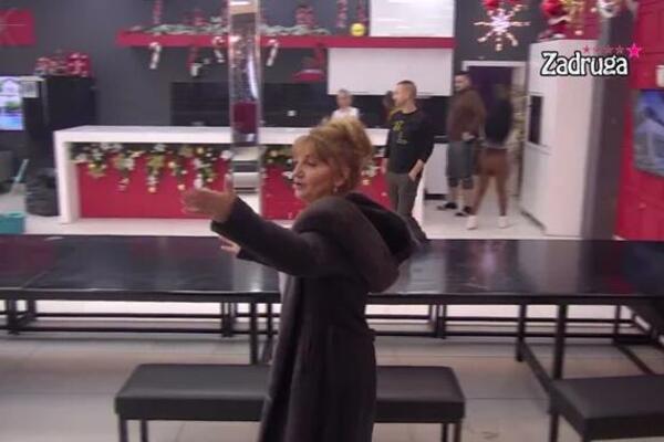 MAMA DŽEHVA UŠLA U ZADRUGU I POSTROJILA ZADRUGARE: Neće im biti dobro! (VIDEO)