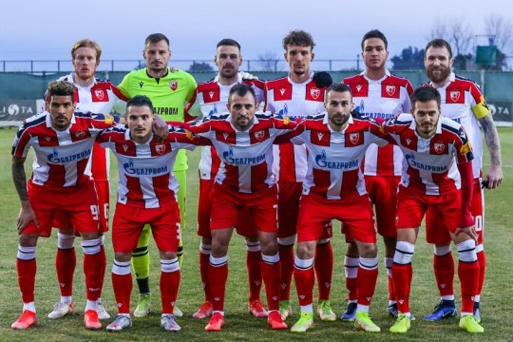GOLOVI PALI U PRVOM POLUVREMENU: Zvezda odigrala nerešeno protiv Maribora (FOTO)