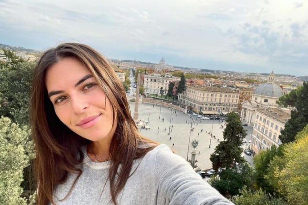 ZGODNA HRVATICA OPČINILA ČUVARA NOVAKOVOG TRONA! Ajla je bila i u vezi sa Kirjosom, a sad LJUBI njega! (FOTO)