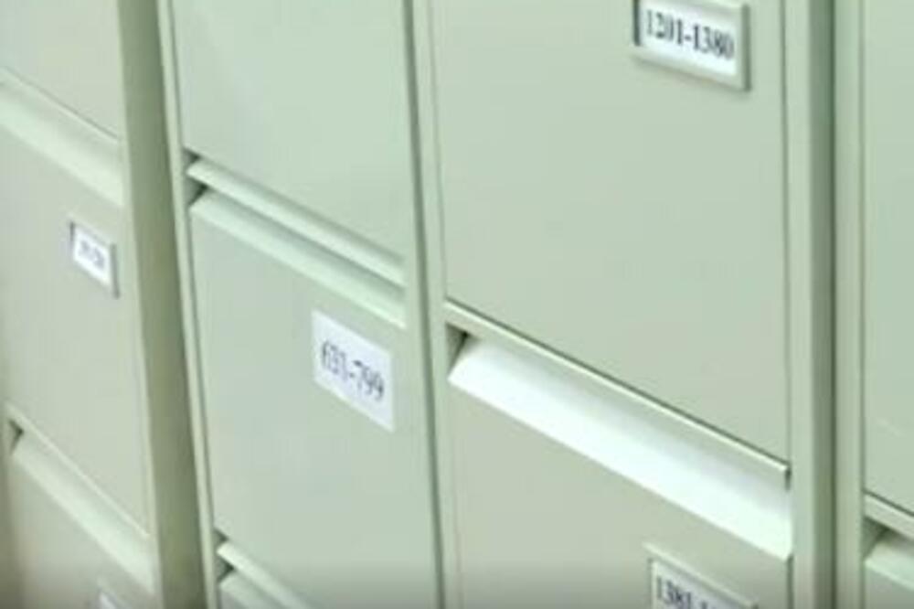 KAKO UOPŠTE UTVRDITI DA LI JE BOLOVANJE LAŽNO? Poslodavci unajmljuju PRIVATNE DETEKTIVE, a da li to smeju?