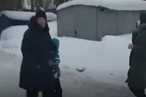 JELENI JE MUŽ UKRAO DECU I ZAKLJUČAO IH NA 2 GODINE! Kada ih je opet videla, proklinjala je CEO SVET