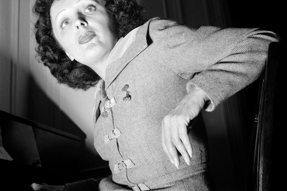 ZAVELA JE DVA MUŽA, JEDNOG NAZIVALI MUŠKOM SPONZORUŠOM: Sve pare je dala na NARKOTIKE, a onda umrla na SUROV NAČIN