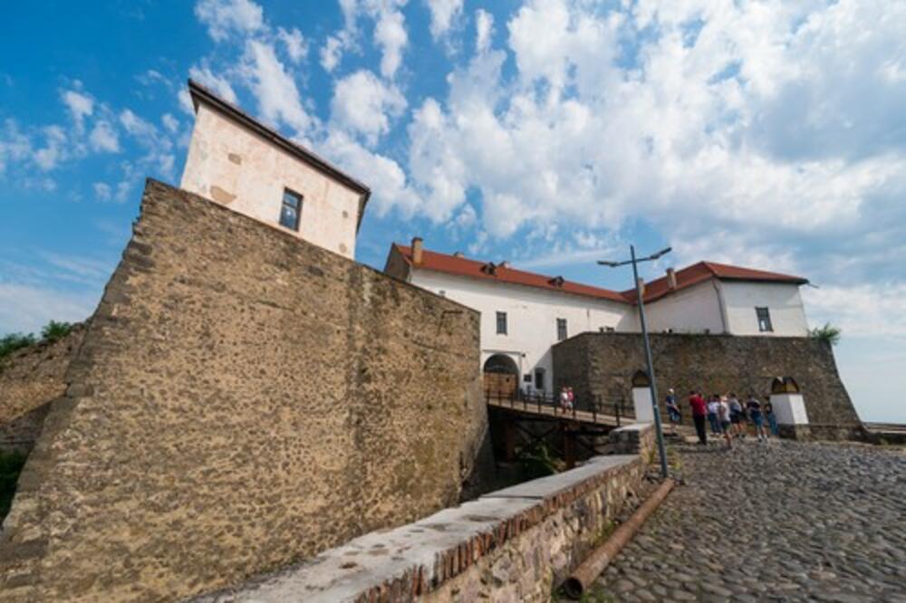 ŠTA SE DEŠAVA U KIJEVU? Zatišje tokom RATNE DRAME, neki prave zalihe HRANE i razmišljaju o napuštanju ZEMLJE!