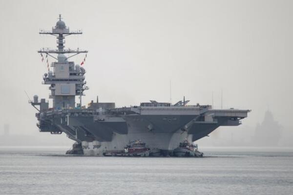 FIJASKO AMERIČKE MORNARICE! Najskuplji RATNI BROD ne može "EFIKASNO" da se odbrani od PROJEKTILA (FOTO)