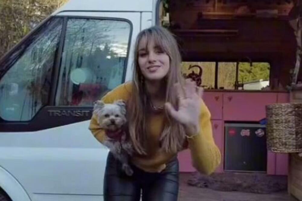 KAKVA TRANSFORMACIJA! Stari kombi pretvorila u pravi mali RAJ, pogledajte kako izgleda! (VIDEO)