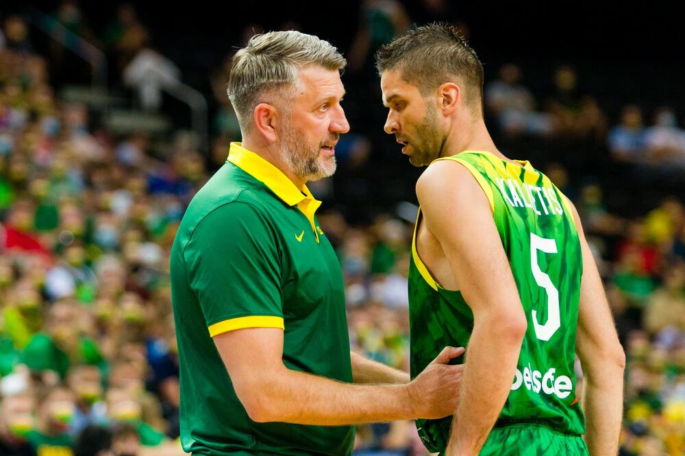 KRAJ REPREZENTATIVNE KARIJERE: Kalnijetis okačio patike o klin!