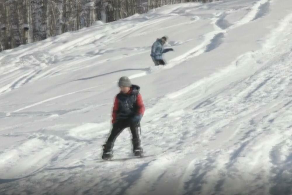 DA LI STE ZNALI: Pre 10.000 godina stanovnici u kineskoj autonomnoj pokrajini Sinđijang-ujgur su skiljali! (VIDEO)